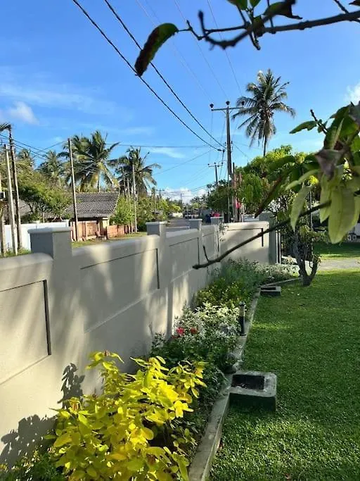 Dona'S Villa In Pamunugama ネゴンボ