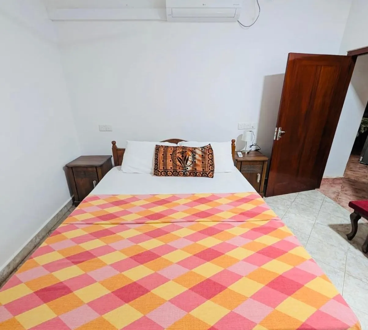 Dona'S Villa In Pamunugama ネゴンボ スリランカ